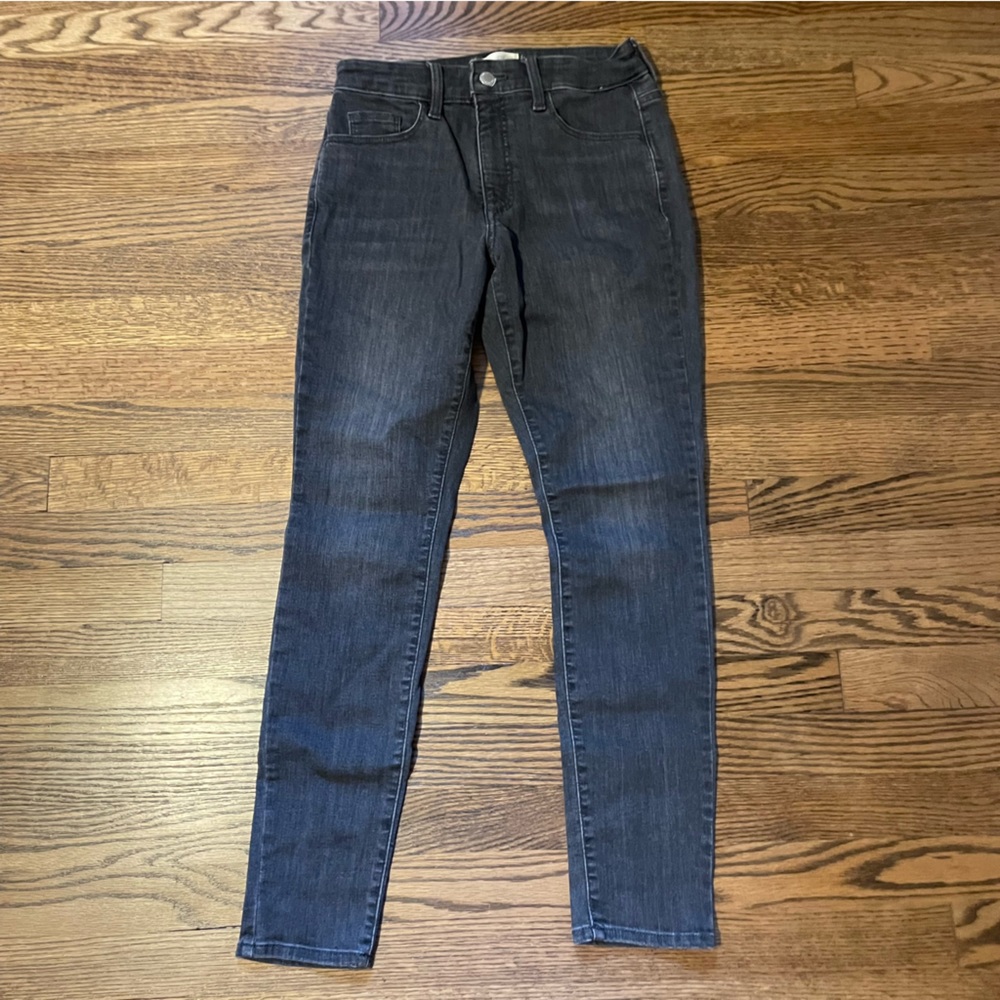 Universal Thread Skinny Jean EUC size 2